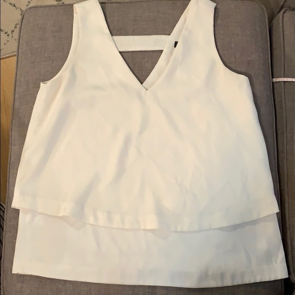 Banana Republic Tiered Sleeveless V-Neck